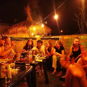 Pinegroove Hostel Vlorë