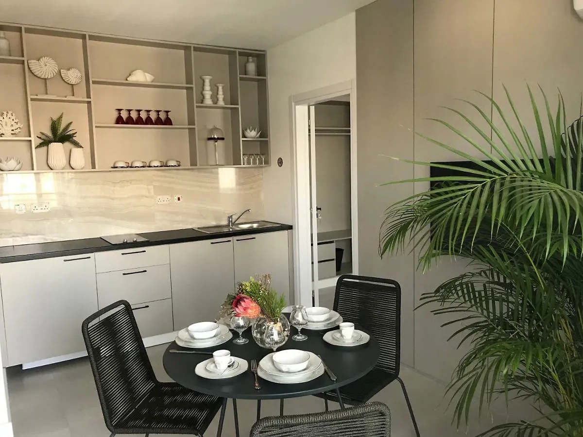 Ξενοδοχείο με διαμερίσματα Levante Holiday Apartments Λάρνακα